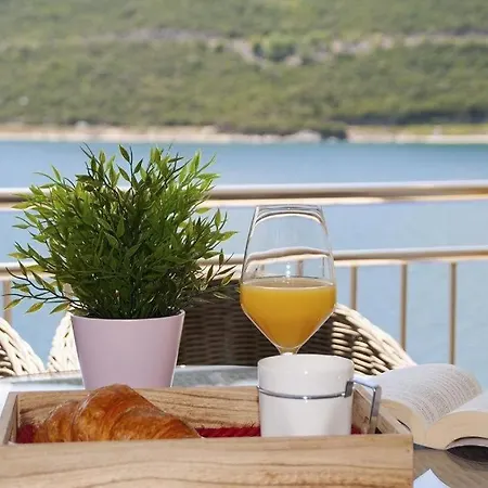 Gostinjska kuća Jadran 3*